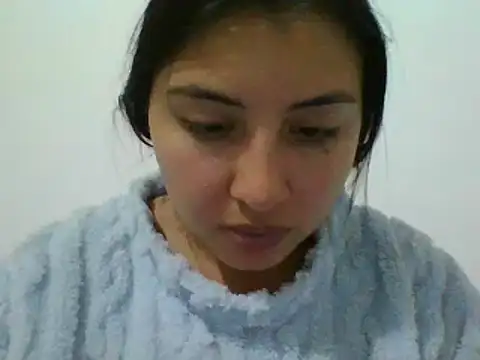 Snapshot of _Romilly_ chatting on 05-16-26, 02:19 Romilly online show from 05-16-26, 02:19