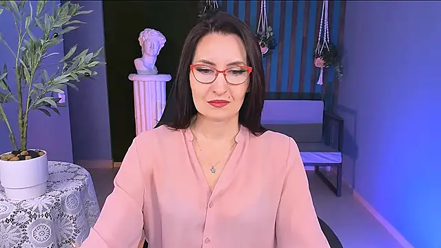 UnaTerra online show from 11-21-25, 05:06