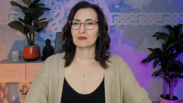 UnaTerra online show from 11-24-25, 09:20