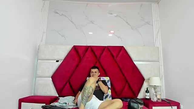 Kity spiderr online show from 02-24-26, 12:25