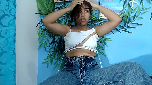 Snapshot of skinnysofia18 chatting on 07-09-26, 03:16 skinnysofia18 online show from 07-09-26, 03:16