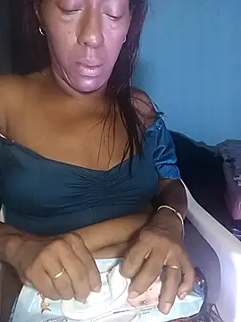 Kristal Bronw Lawren online show from 04-07-26, 10:26