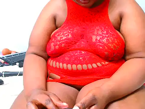 Snapshot of ROYALASS25 chatting on 03-17-25, 08:19 ROYALASS25 online show from 03-17-25, 08:19