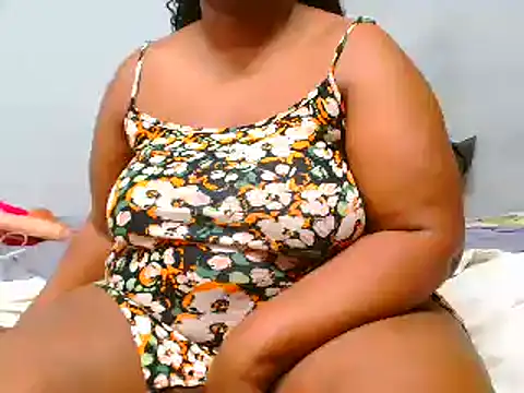 Snapshot of ROYALASS25 chatting on 03-22-25, 01:11 ROYALASS25 online show from 03-22-25, 01:11