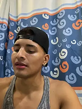 Snapshot of Smith_Fitness chatting on 04-18-26, 11:58 Smith Fitness online show from 04-18-26, 11:58