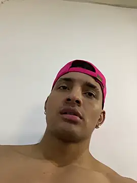 Snapshot of Smith_Fitness chatting on 05-07-26, 02:55 Smith Fitness online show from 05-07-26, 02:55