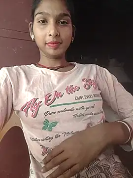 Snapshot of Yatiksha_Beby chatting on 11-04-25, 07:18 Yatiksha Beby online show from 11-04-25, 07:18