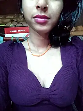 Snapshot of Yatiksha_Beby chatting on 01-07-26, 02:14 Yatiksha Beby online show from 01-07-26, 02:14