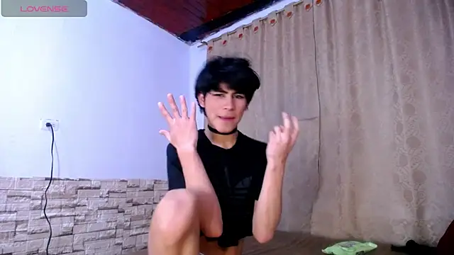 DaraKat18 online show from 11-24-25, 10:20