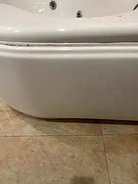 Snapshot of ruberofre chatting on 10-13-25, 01:49 ruberofre online show from 10-13-25, 01:49