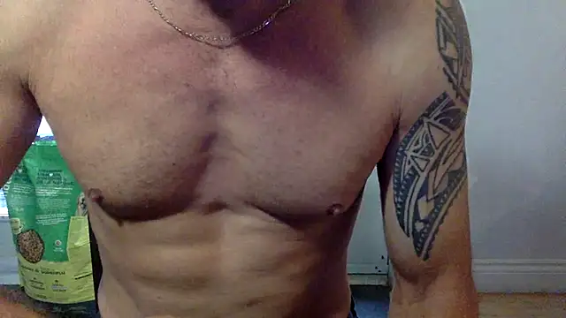 Snapshot of blusky07 chatting on 09-25-25, 09:40 blusky07 online show from 09-25-25, 09:40