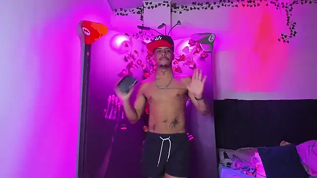 Owen Benkosky online show from 11-21-25, 03:27