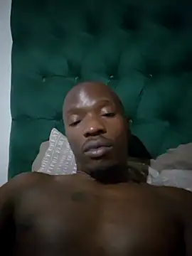 Snapshot of Titusssssssss chatting on 03-25-26, 06:36 Titusssssssss online show from 03-25-26, 06:36