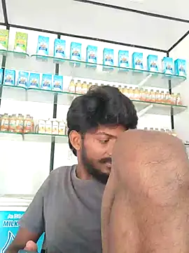 Snapshot of Bigsizemodda chatting on 07-18-26, 07:12 Bigsizemodda online show from 07-18-26, 07:12