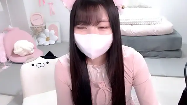 moka-neko online show from 11-19-25, 05:13