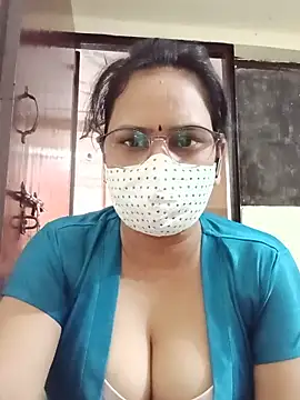 Snapshot of Your-vipasha chatting on 06-08-26, 01:28 Your-vipasha online show from 06-08-26, 01:28