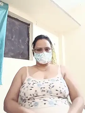 Snapshot of Your-vipasha chatting on 06-18-26, 04:55 Your-vipasha online show from 06-18-26, 04:55