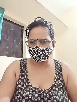 Snapshot of Your-vipasha chatting on 07-07-26, 05:06 Your-vipasha online show from 07-07-26, 05:06