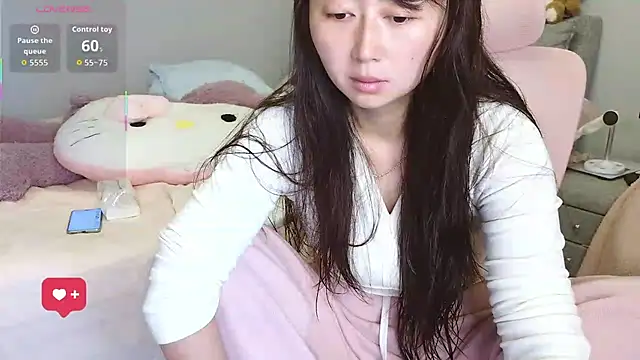 Snapshot of Diva_VVN chatting on 04-21-26, 02:04 Diva VVN online show from 04-21-26, 02:04