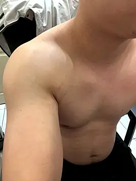 tw boy520 online show from 01-13-26, 05:18