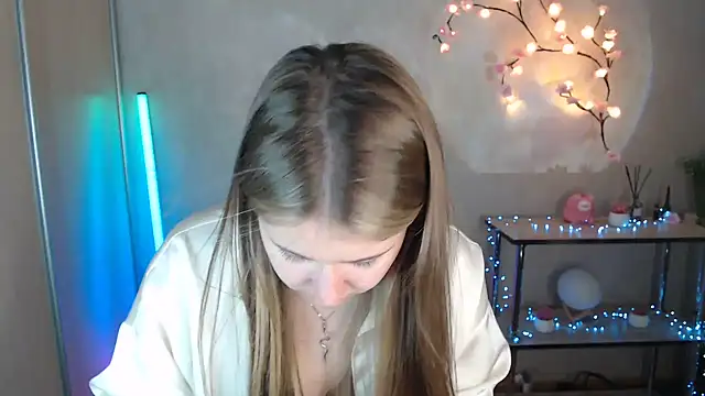 Milka kamila online show from 07-15-26, 12:21