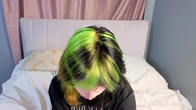 KandraCruser online show from 10-17-25, 08:11