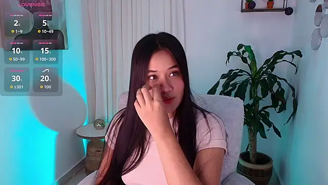 Snapshot of AlisxxnFx chatting on 11-07-25, 03:17 AlisxxnFx online show from 11-07-25, 03:17