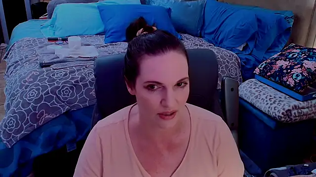 Snapshot of ninajaymes chatting on 06-22-26, 03:25 ninajaymes online show from 06-22-26, 03:25