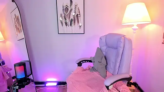 hollie joliie online show from 02-21-26, 11:33