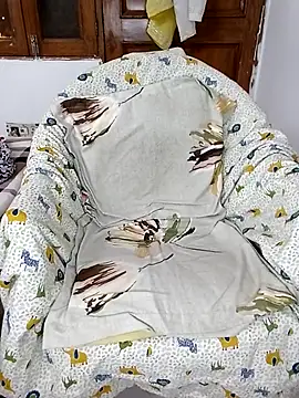 miss raavy online show from 04-01-26, 10:05