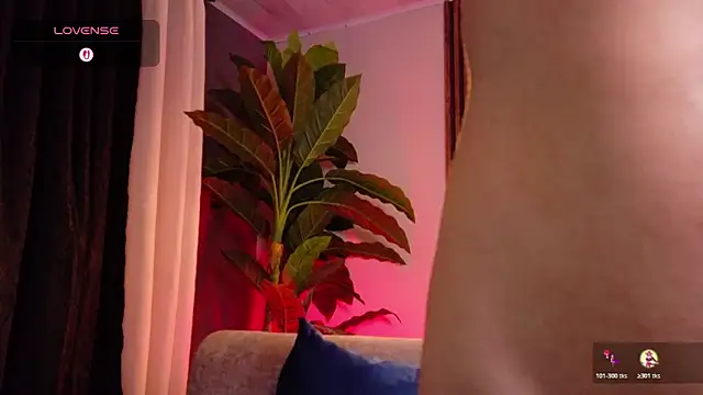 La Diabla 111  online show from 11-25-25, 08:20