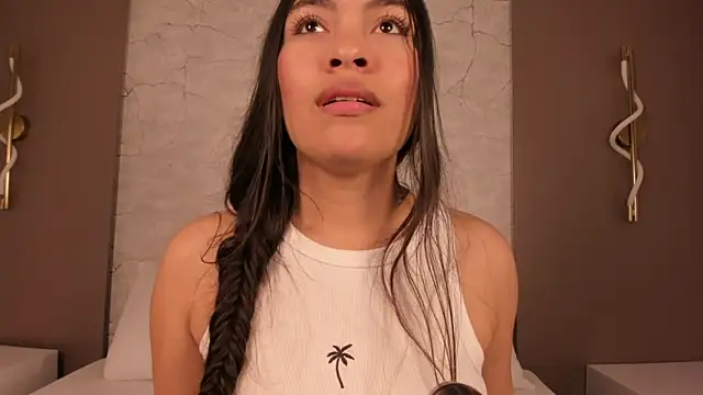 allie bruce online show from 02-05-26, 03:22