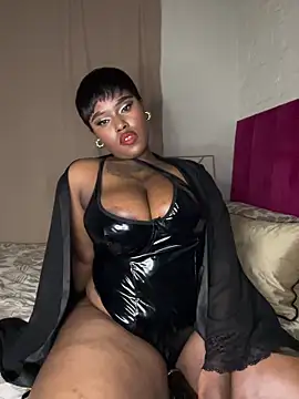 QUEEN NOBUHLE 777 online show from 04-15-26, 10:43