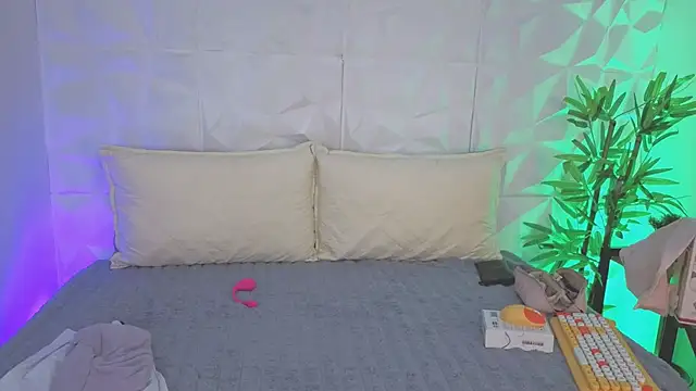 1Anya online show from 12-20-25, 07:54