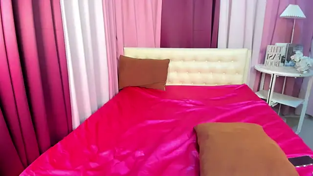 Chantalriches online show from 11-08-25, 06:40