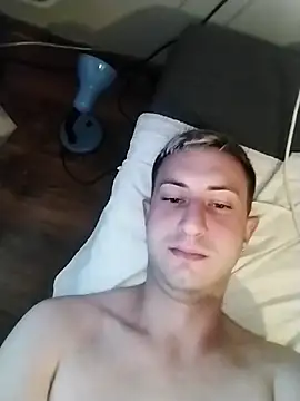 Snapshot of boytwink7 chatting on 09-25-25, 05:38 boytwink7 online show from 09-25-25, 05:38