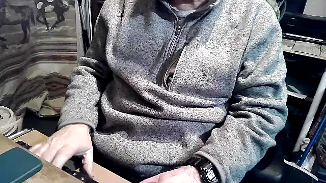 Snapshot of georgew62 chatting on 02-12-26, 01:33 georgew62 online show from 02-12-26, 01:33