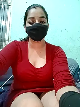 Snapshot of the_saavi chatting on 05-06-26, 07:41 the saavi online show from 05-06-26, 07:41