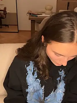 SophiiaStarr online show from 10-06-25, 07:00