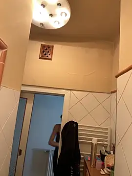 SophiiaStarr online show from 10-16-25, 12:39