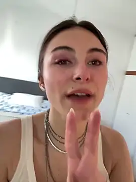 SophiiaStarr online show from 04-09-26, 03:50