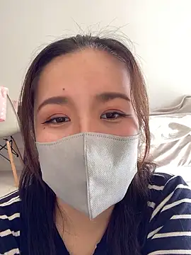 Snapshot of NATSUMI00 chatting on 09-30-25, 05:34 NATSUMI00 online show from 09-30-25, 05:34