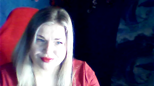 Snapshot of Nayvessa chatting on 11-02-25, 11:12 Nayvessa online show from 11-02-25, 11:12