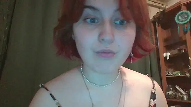 Snapshot of Aynii chatting on 11-05-25, 10:48 Aynii online show from 11-05-25, 10:48