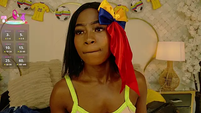 Snapshot of MadissonBonny_ chatting on 06-11-26, 08:18 MadissonBonny online show from 06-11-26, 08:18