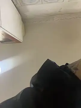 XBODTRIIPX online show from 04-08-26, 04:07