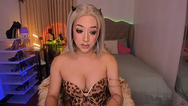 Dream Goddess online show from 04-09-26, 11:48