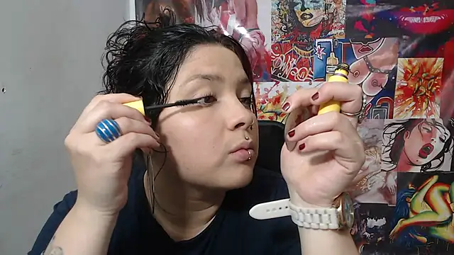 Curvy-Queen online show from 10-14-25, 07:58