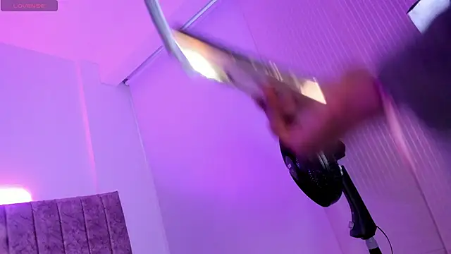 Ambeer fox  online show from 03-18-26, 01:36