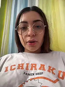 aileen wood1 online show from 10-26-25, 01:28